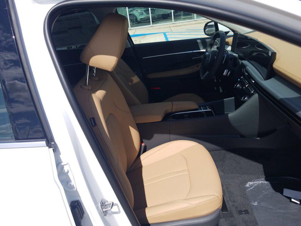 new 2025 Hyundai Sonata Hybrid car, priced at $39,960