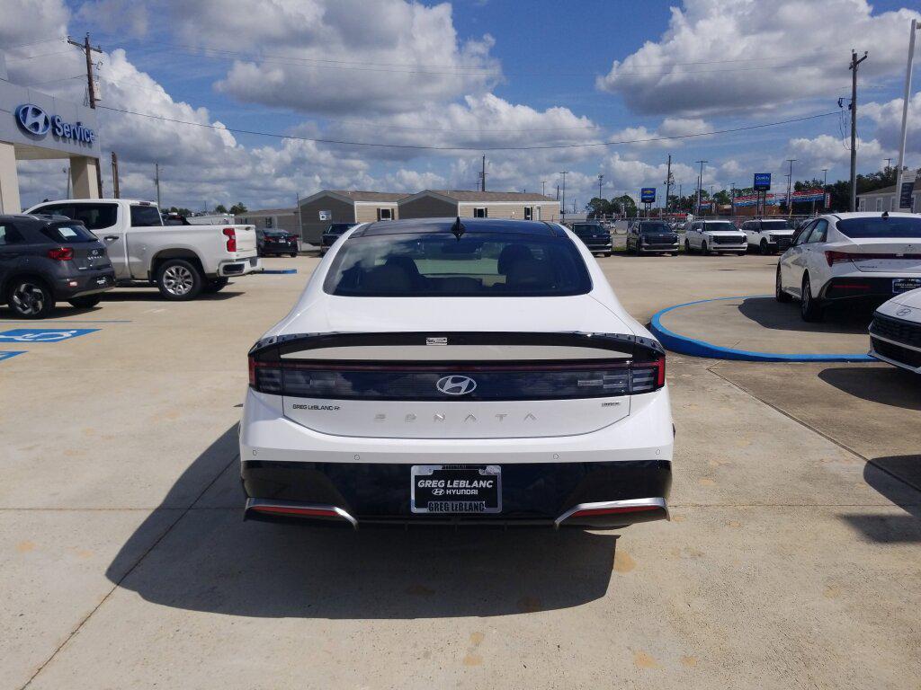 new 2025 Hyundai Sonata Hybrid car, priced at $39,960