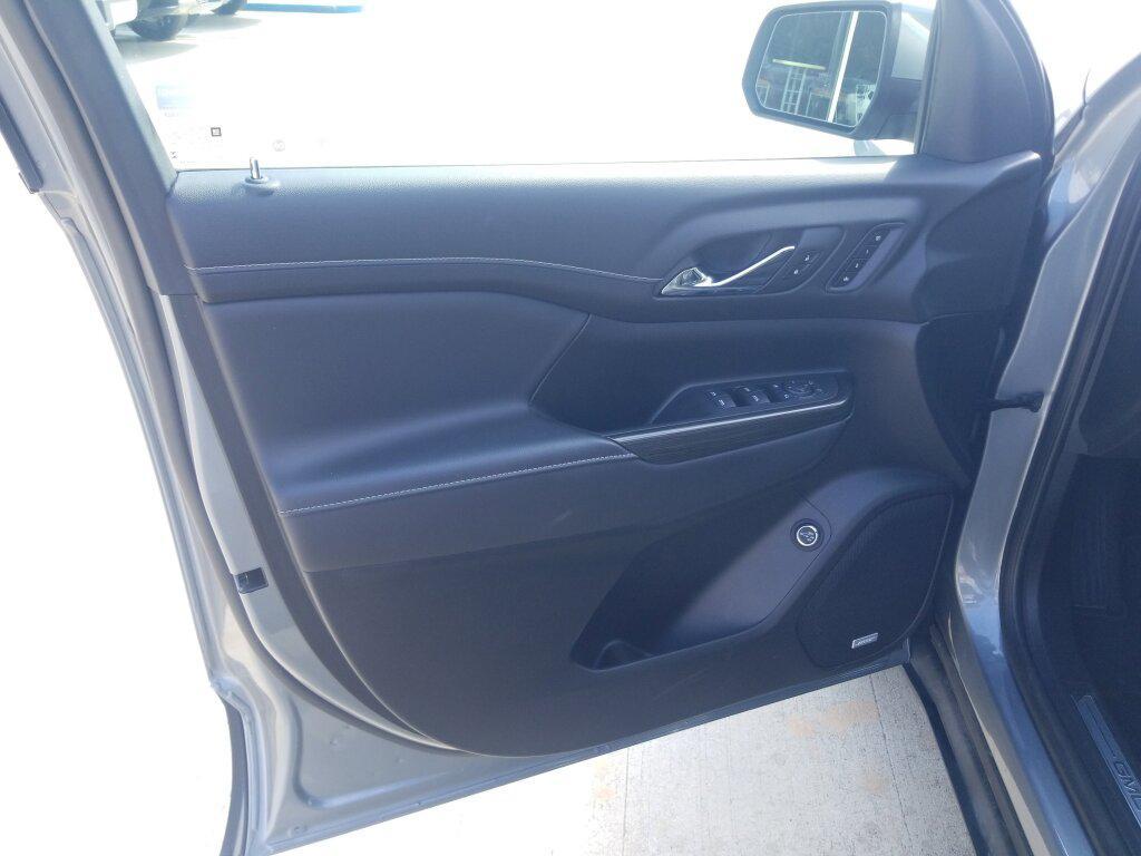 used 2023 GMC Acadia car, priced at $29,890