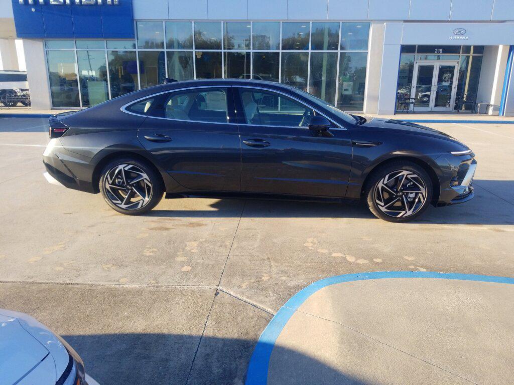 new 2026 Hyundai Sonata car, priced at $27,977