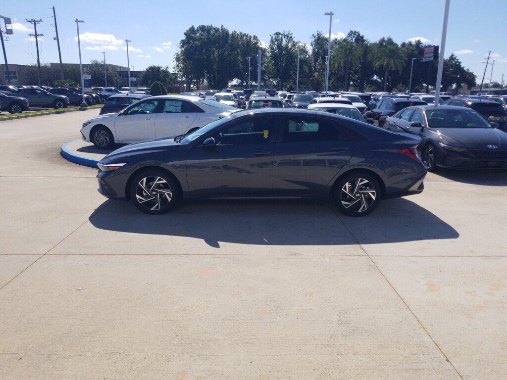 used 2025 Hyundai Elantra car, priced at $25,135