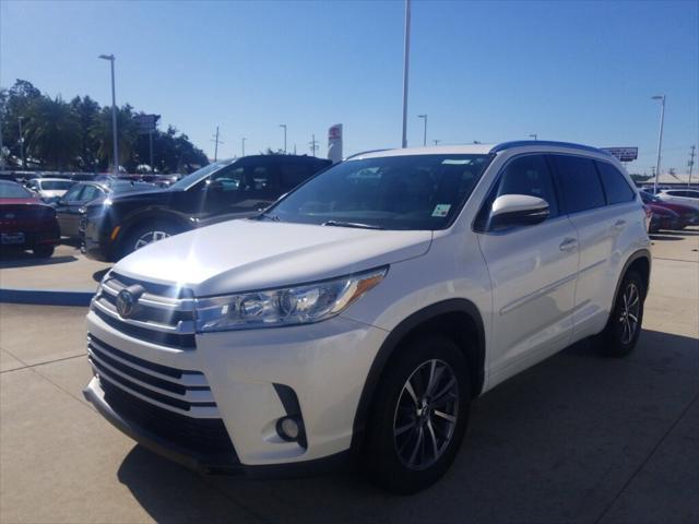 used 2017 Toyota Highlander car, priced at $21,980