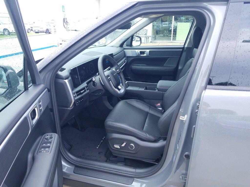 new 2024 Hyundai Santa Fe car, priced at $38,005