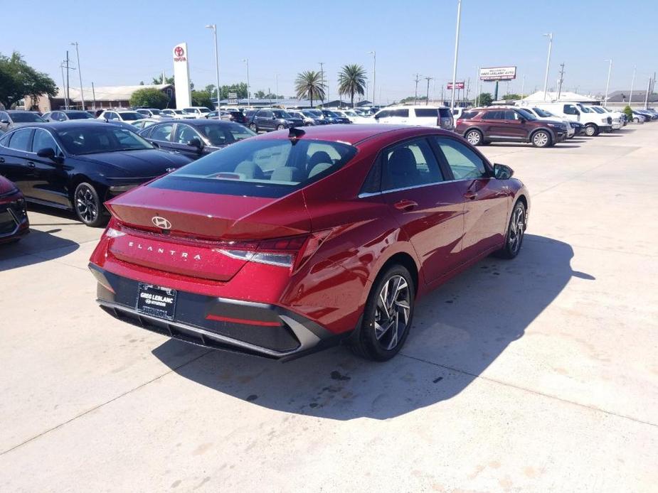 new 2024 Hyundai Elantra car, priced at $23,376