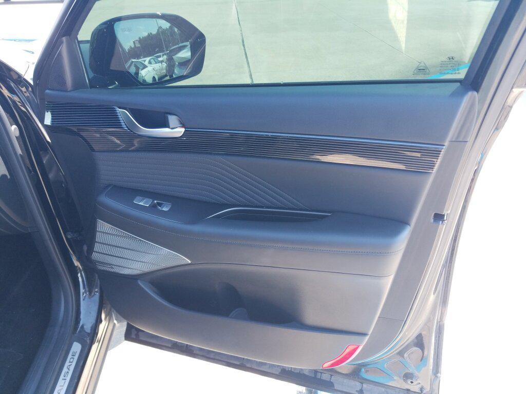 used 2024 Hyundai Palisade car, priced at $42,810