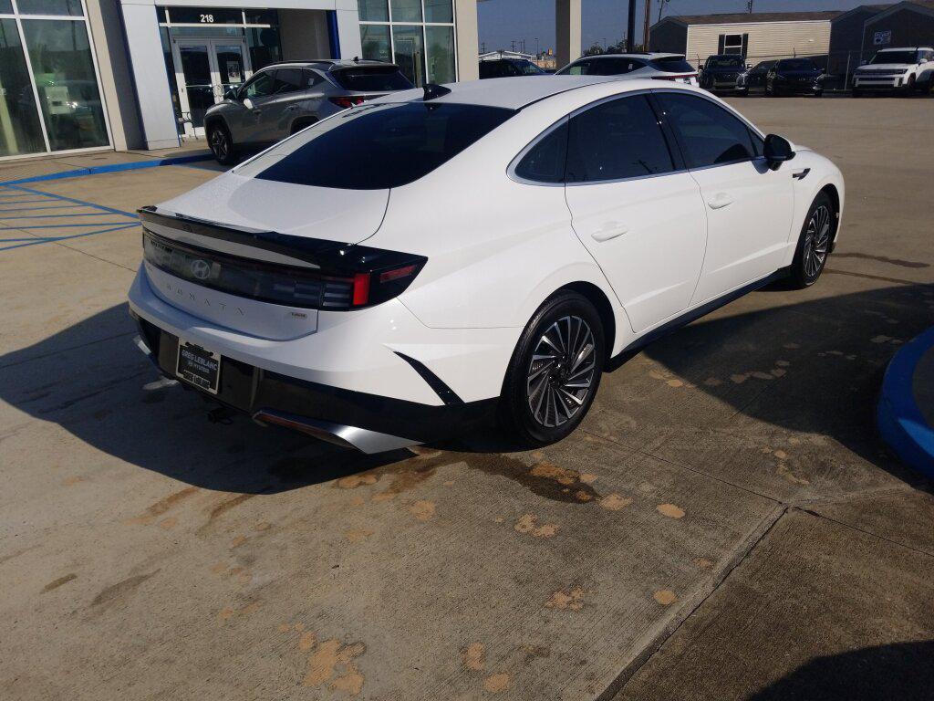 used 2025 Hyundai Sonata Hybrid car, priced at $21,866
