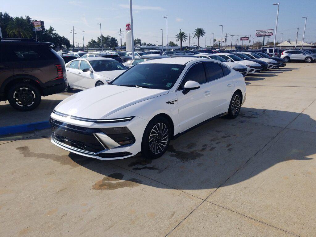 used 2025 Hyundai Sonata Hybrid car, priced at $21,866