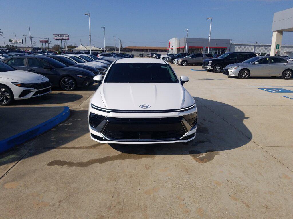 used 2025 Hyundai Sonata Hybrid car, priced at $21,866