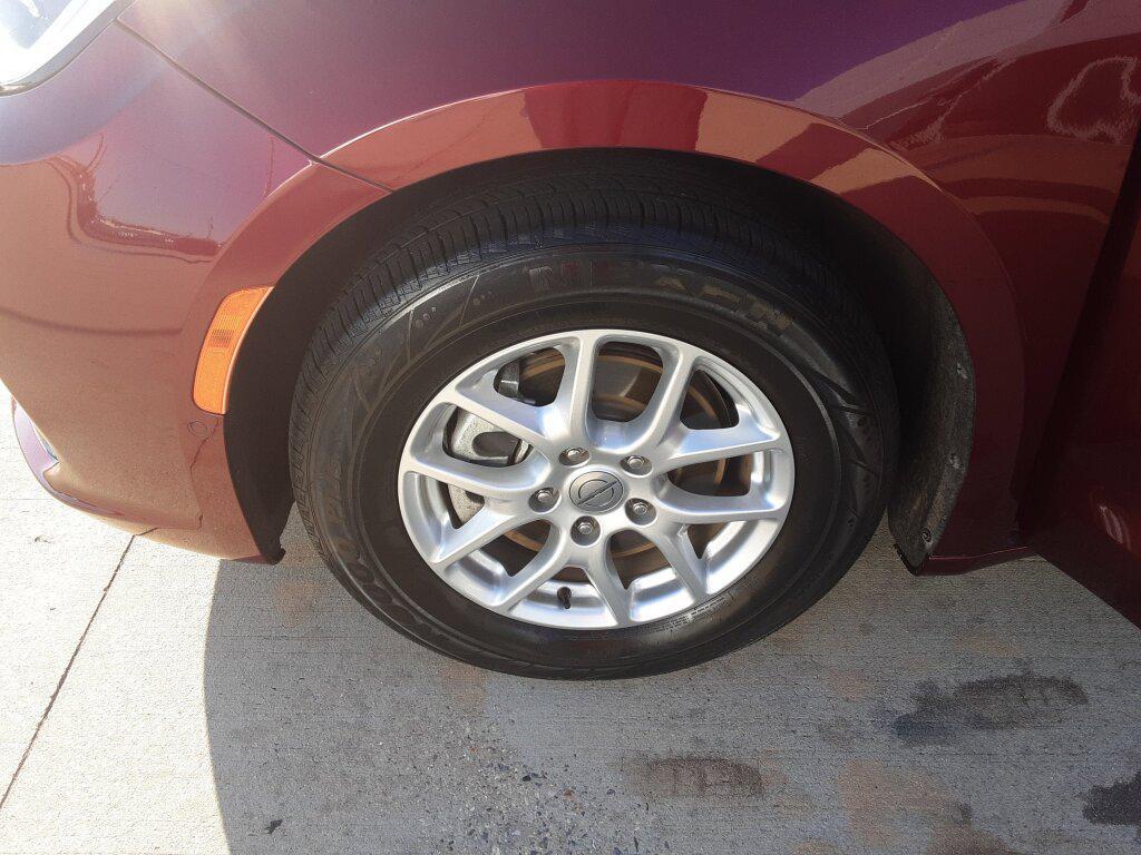 used 2022 Chrysler Pacifica car, priced at $21,980