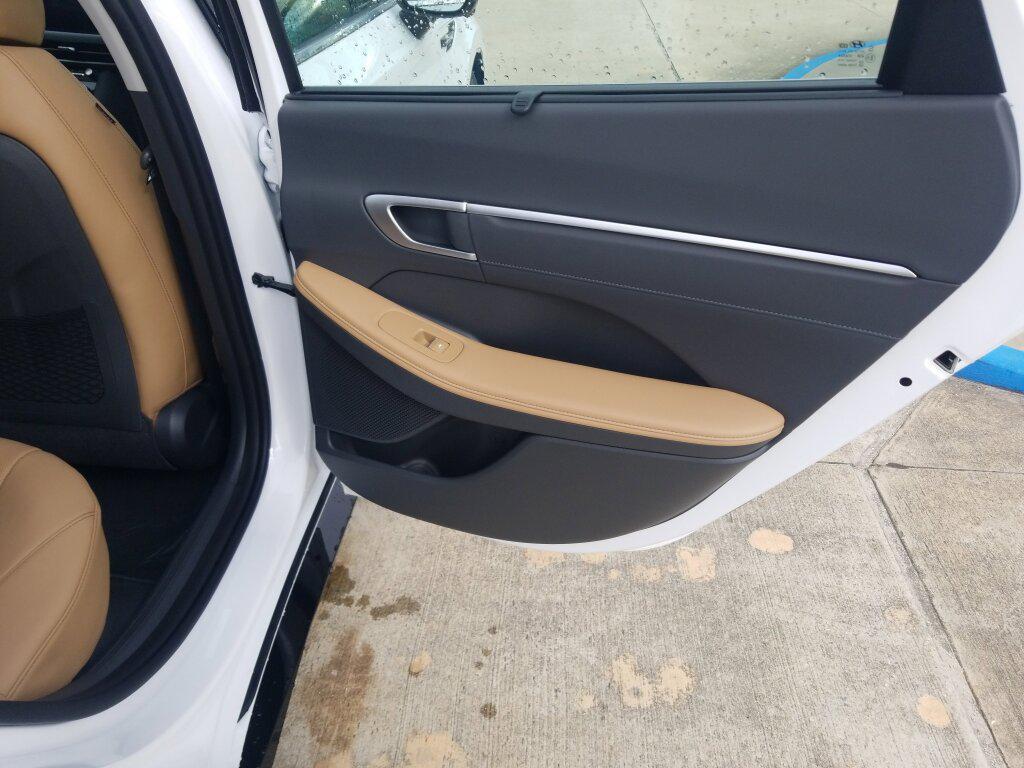 new 2026 Hyundai Sonata Hybrid car, priced at $40,400