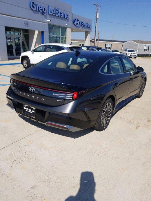 new 2024 Hyundai Sonata Hybrid car, priced at $34,747