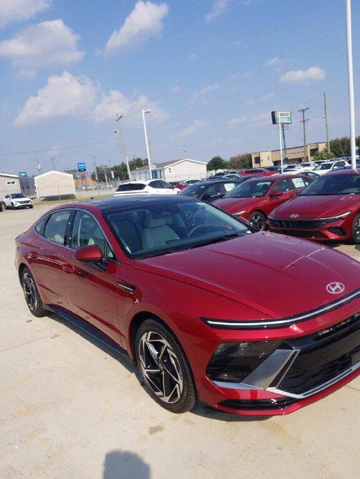 new 2024 Hyundai Sonata car, priced at $29,905