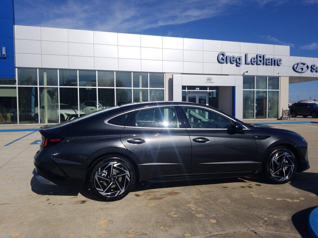 new 2026 Hyundai Sonata car, priced at $27,977