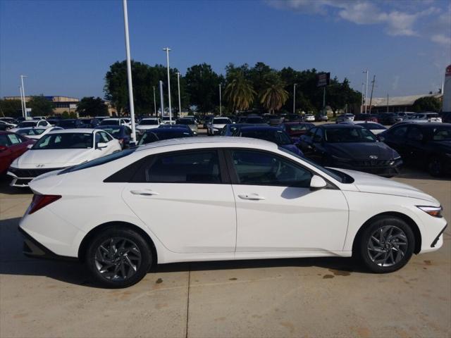 new 2024 Hyundai Elantra HEV car, priced at $24,463