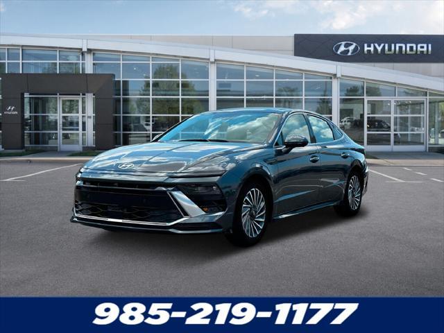 new 2025 Hyundai Sonata Hybrid car, priced at $39,155