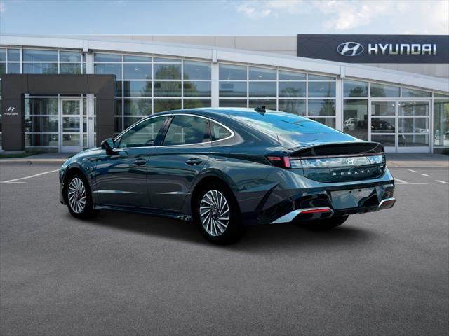 new 2025 Hyundai Sonata Hybrid car, priced at $39,155