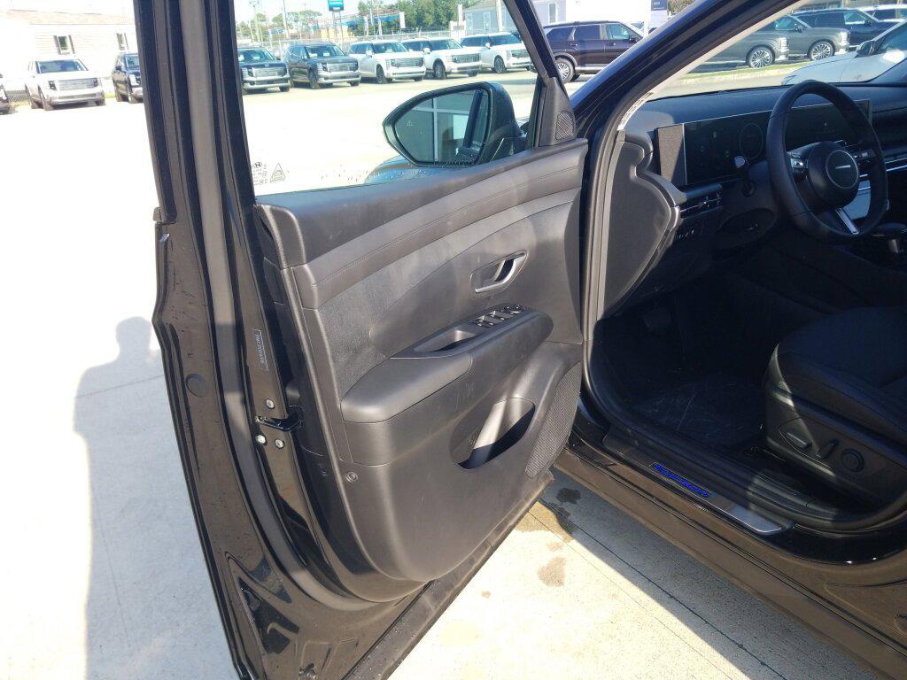 new 2025 Hyundai Tucson car