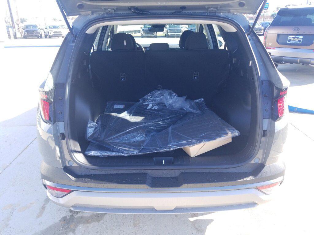 new 2026 Hyundai Tucson car, priced at $27,665