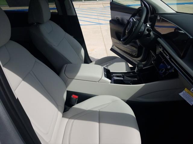 new 2025 Hyundai Tucson car, priced at $31,102