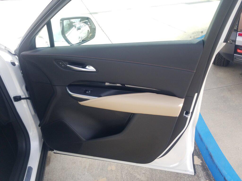 used 2024 Cadillac XT4 car, priced at $27,819