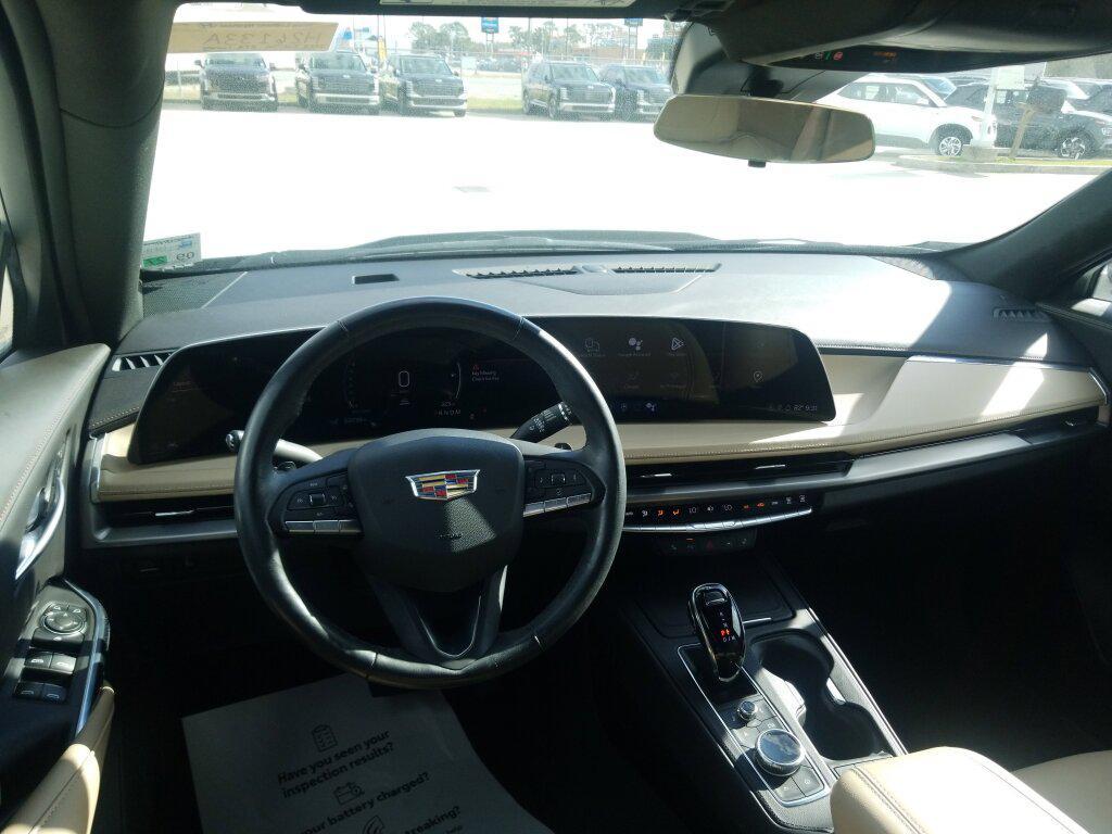 used 2024 Cadillac XT4 car, priced at $27,819