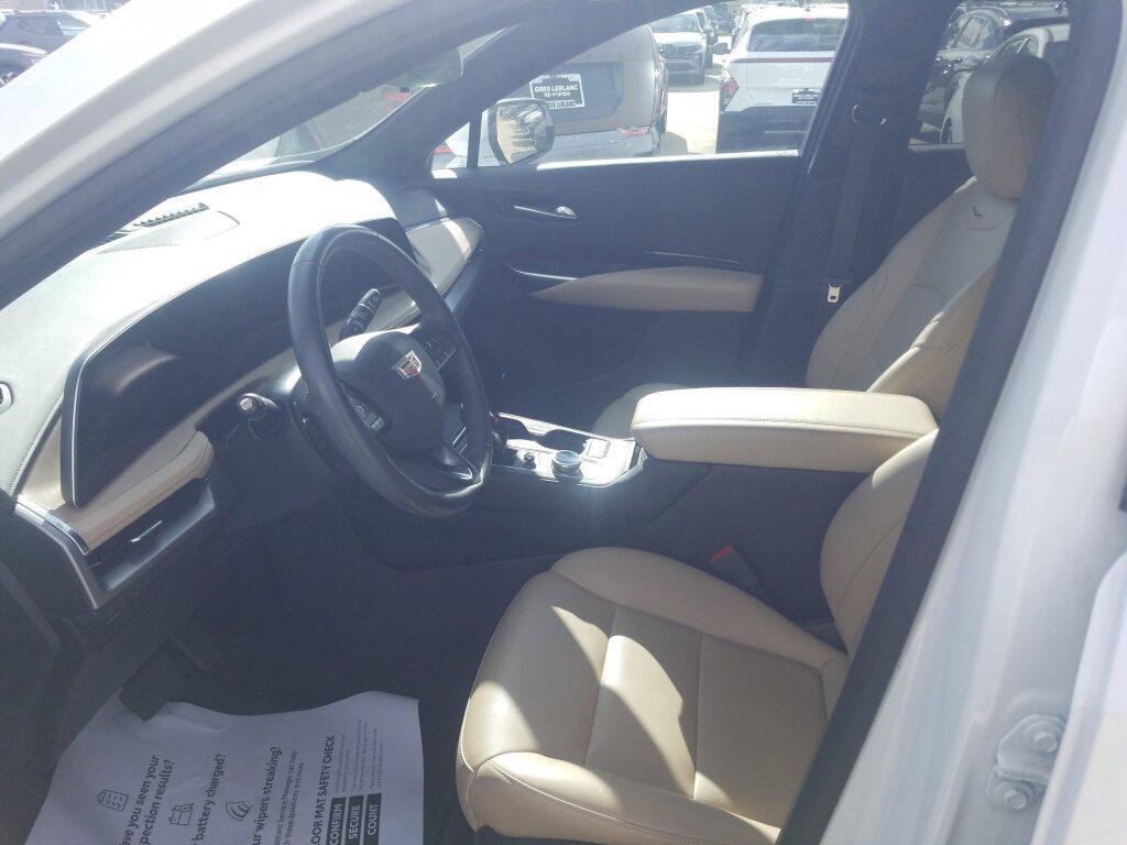 used 2024 Cadillac XT4 car, priced at $27,819