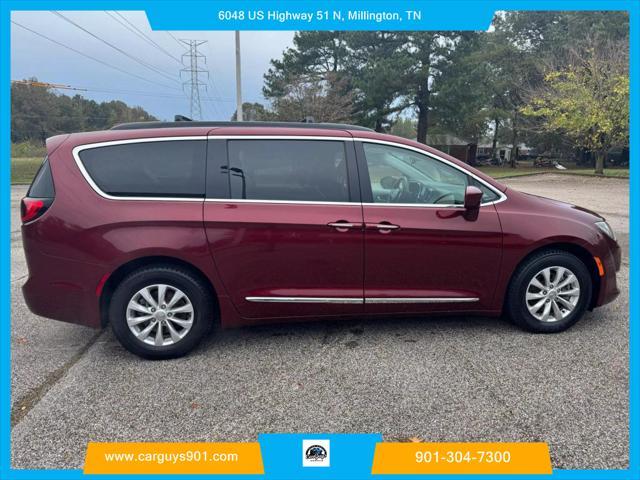 used 2017 Chrysler Pacifica car, priced at $14,499