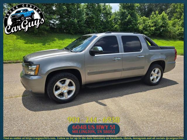 used 2008 Chevrolet Avalanche car, priced at $9,499