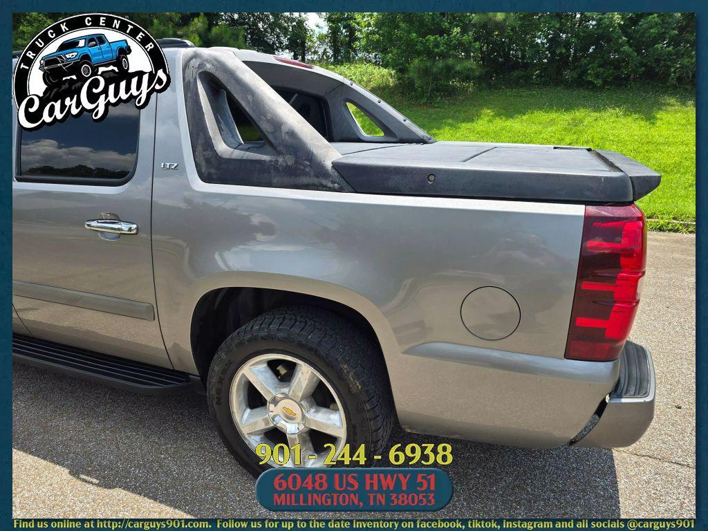 used 2008 Chevrolet Avalanche car, priced at $9,499
