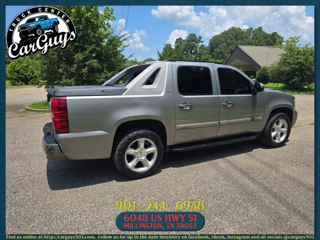 used 2008 Chevrolet Avalanche car, priced at $9,499