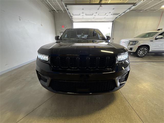 used 2022 Jeep Grand Cherokee car, priced at $33,256