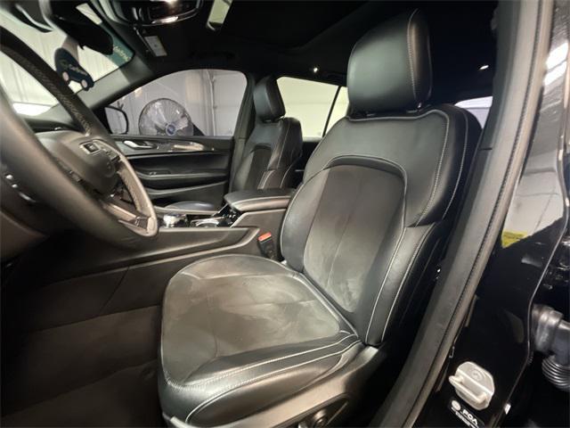 used 2022 Jeep Grand Cherokee car, priced at $33,256