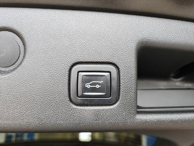 used 2022 Chevrolet Equinox car, priced at $24,388
