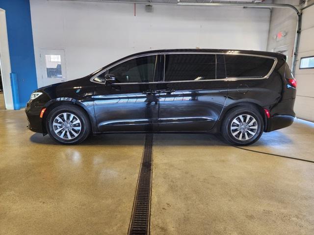 used 2024 Chrysler Pacifica Hybrid car, priced at $34,941
