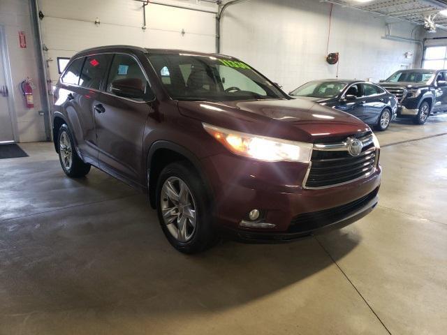 used 2015 Toyota Highlander car, priced at $9,910