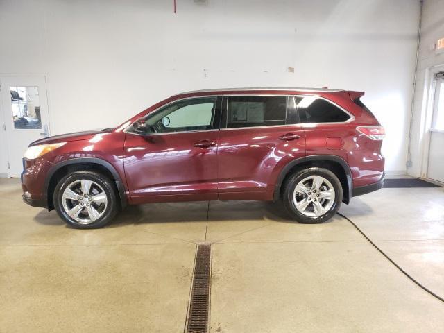 used 2015 Toyota Highlander car, priced at $9,910