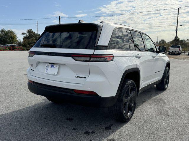 new 2025 Jeep Grand Cherokee car, priced at $49,517