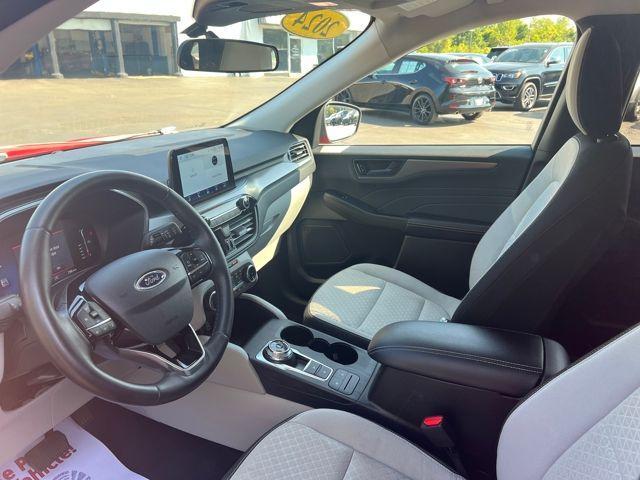 used 2024 Ford Escape car, priced at $25,995