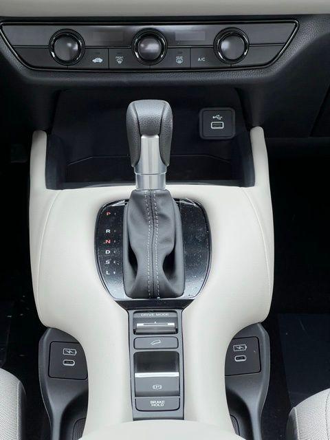 new 2025 Honda HR-V car, priced at $27,699
