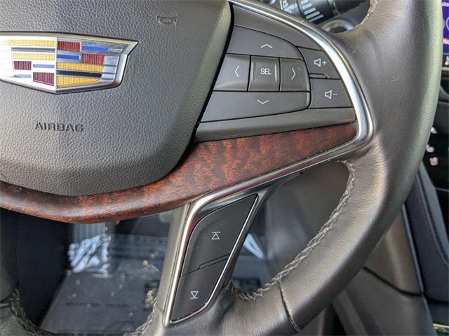 used 2024 Cadillac XT5 car, priced at $43,161