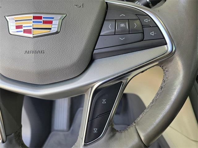used 2022 Cadillac XT5 car, priced at $35,687