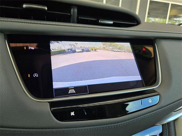 used 2022 Cadillac XT5 car, priced at $35,687