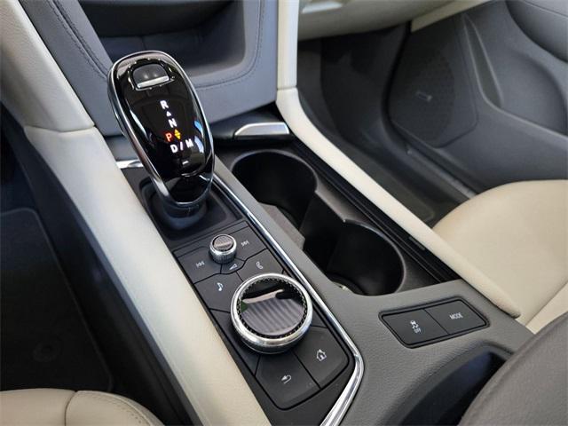 used 2022 Cadillac XT5 car, priced at $35,687
