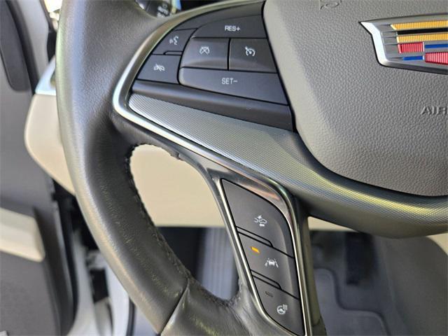 used 2022 Cadillac XT5 car, priced at $35,687