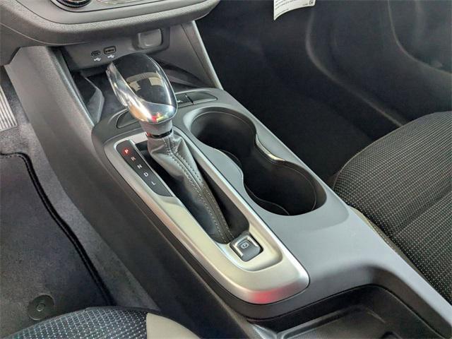 new 2025 Buick Envista car, priced at $27,504