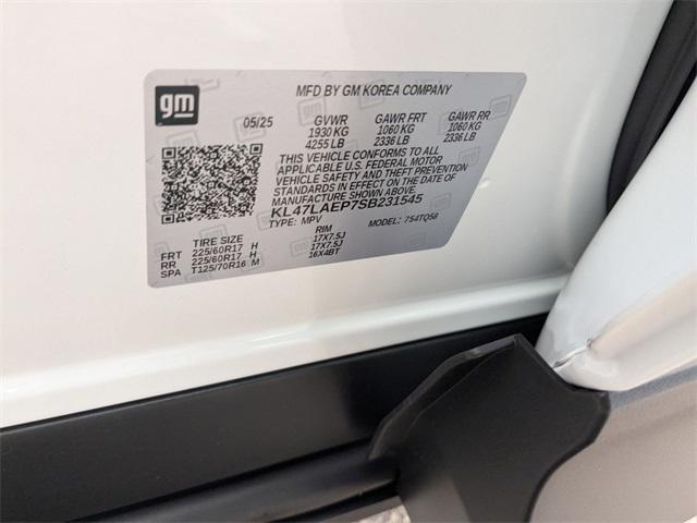 new 2025 Buick Envista car, priced at $27,504