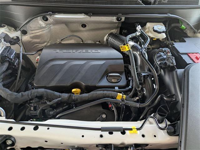 new 2025 Buick Envista car, priced at $25,284