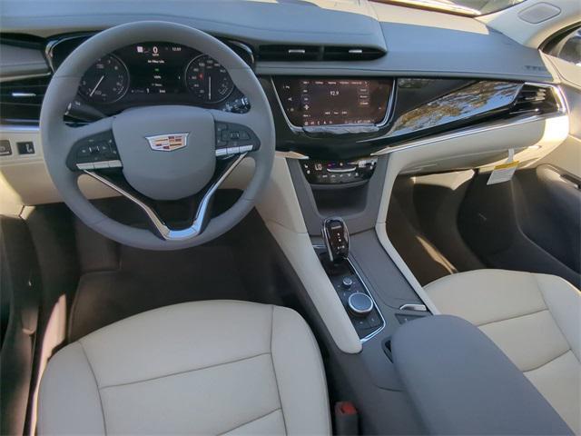 used 2025 Cadillac XT6 car, priced at $55,351