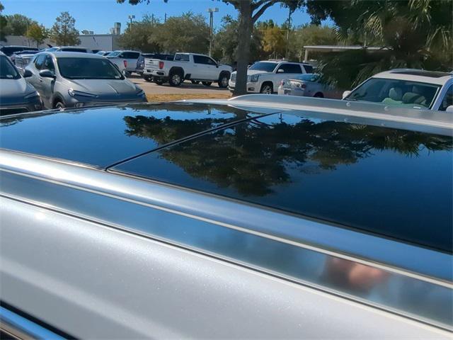 used 2025 Cadillac XT6 car