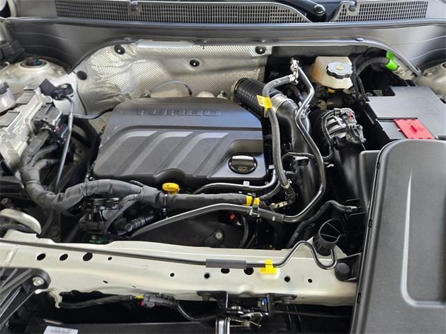 new 2025 Buick Envista car, priced at $23,896